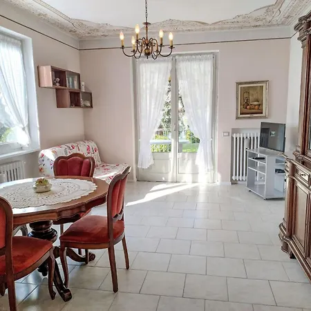 Roberto By Interhome Apartman